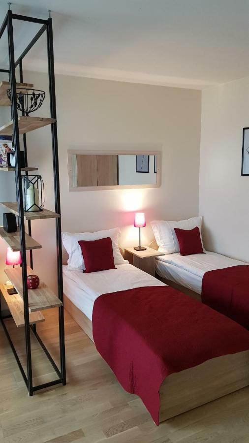Gireles Apartamentai Kaišiadorys エクステリア 写真